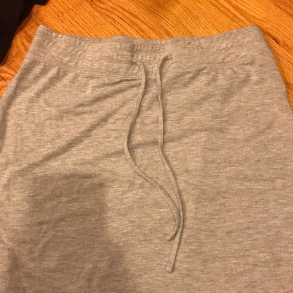 Grey comfy skirt